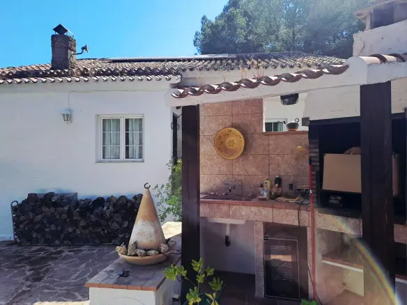 6-bedroom Country House In Sax, Spain (400 M²)
