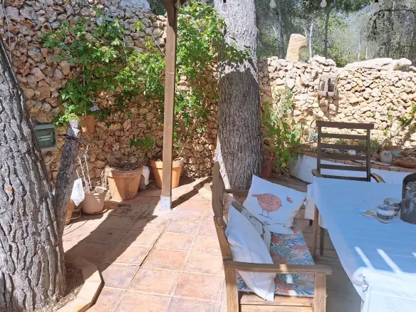 6-bedroom Country House In Sax, Spain (400 M²)