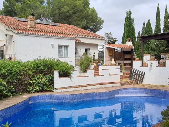 Country House Of 400 M² In Sax, Spain