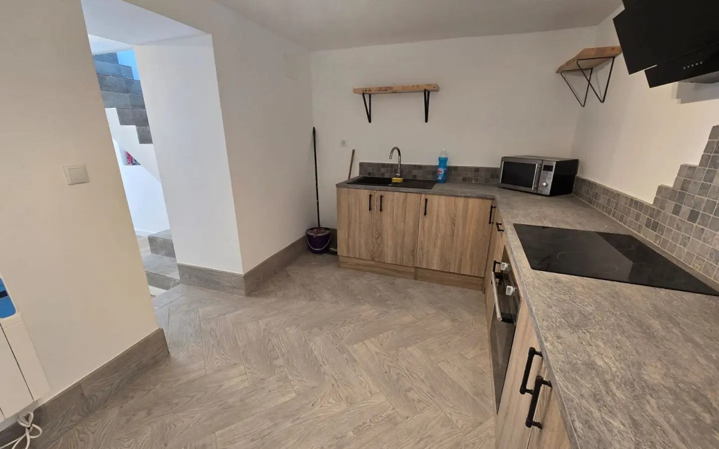 Townhouse Of 72 M² In Sax