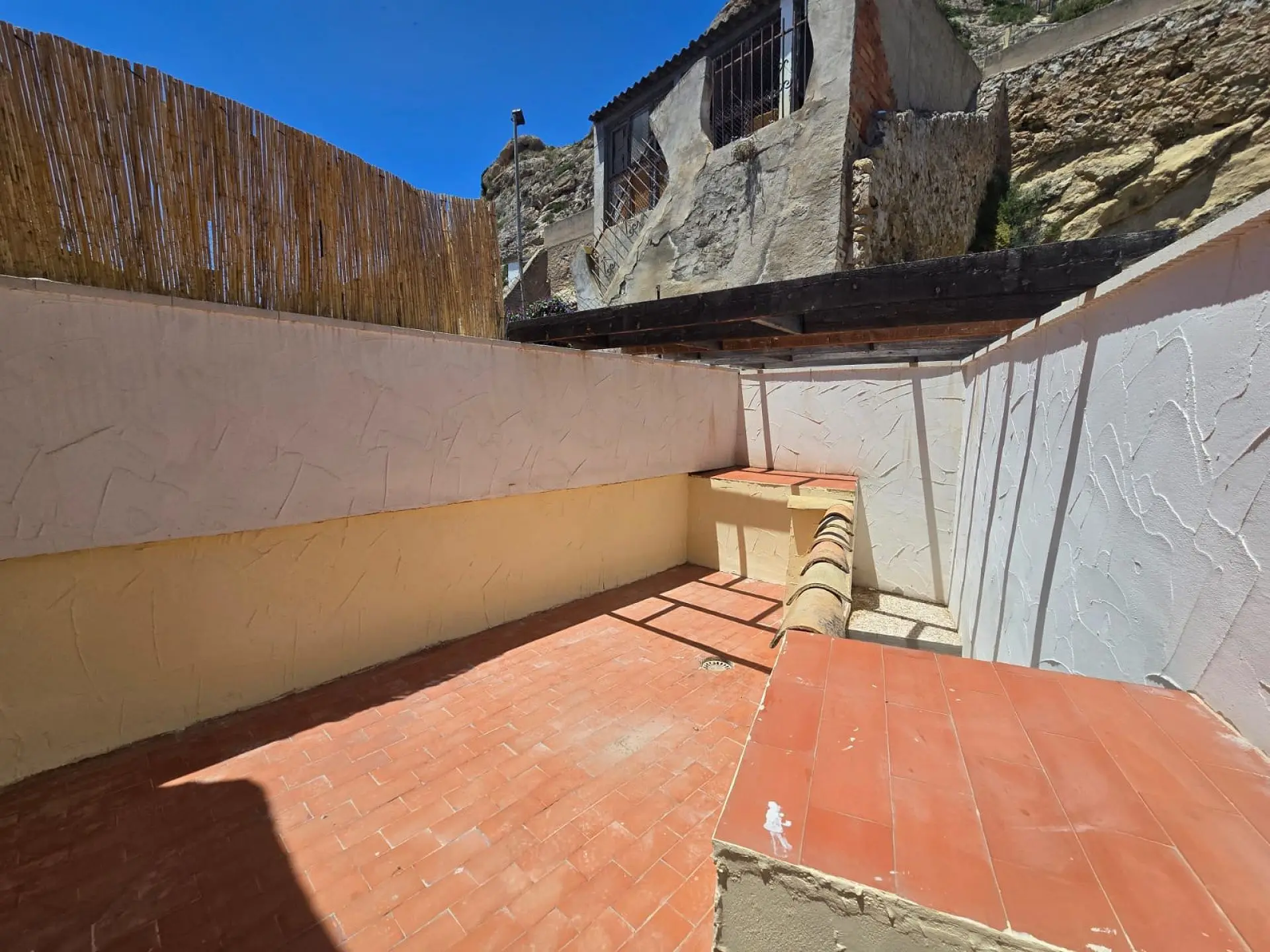 Townhouse Of 72 M² In Sax