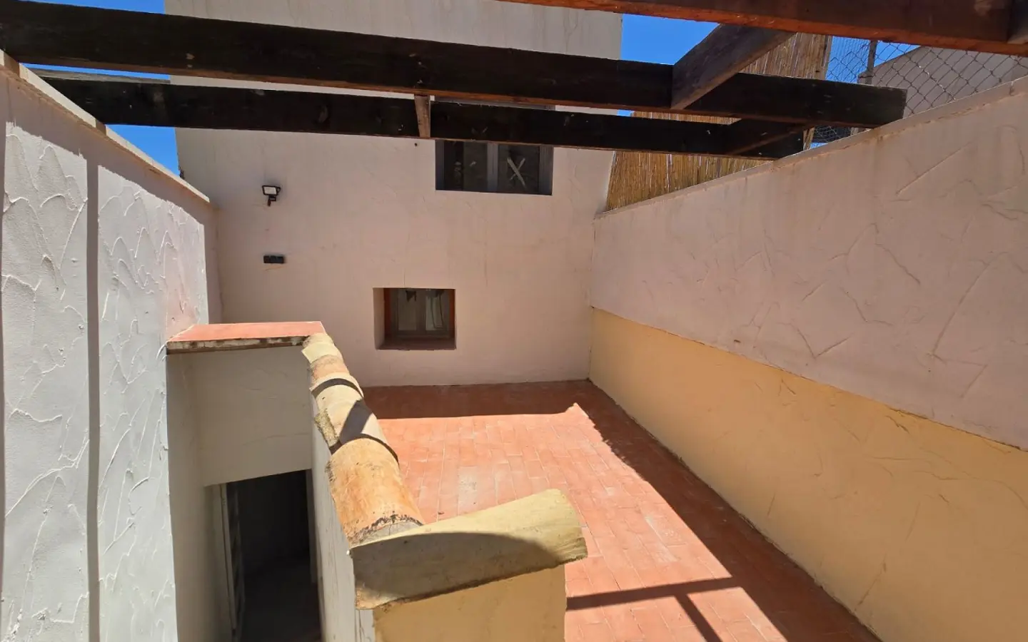 Townhouse Of 72 M² In Sax