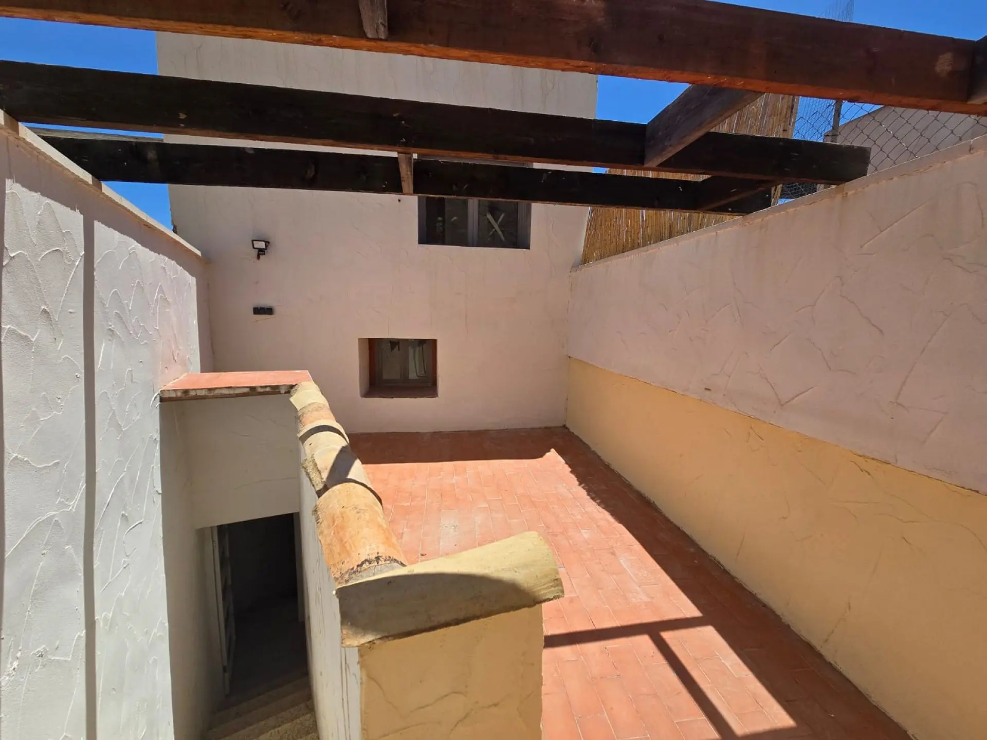 Townhouse Of 72 M² In Sax