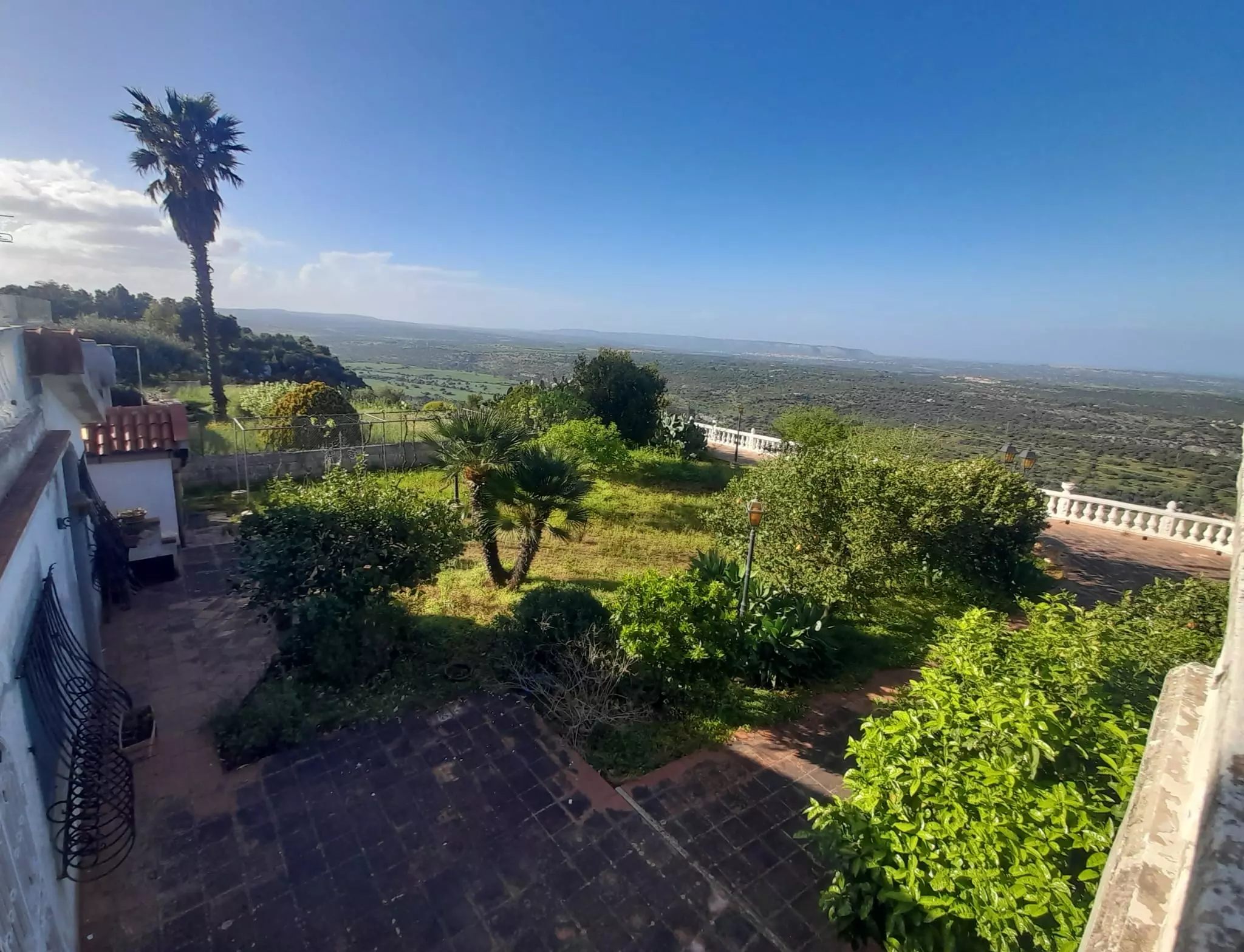 Villa Of 200 M² With Sea View In Noto