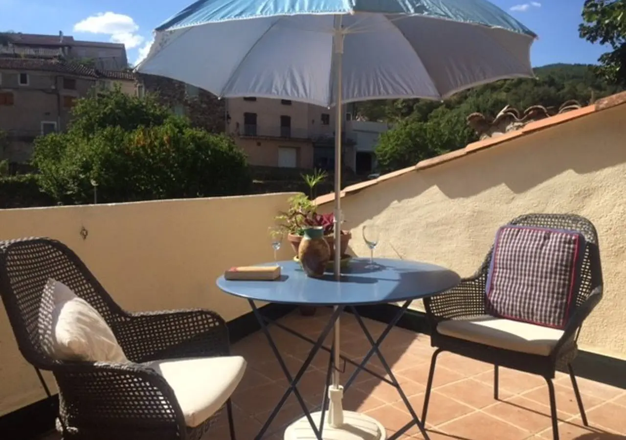3-bedroom House In Cessenon Sur Orb, France (90 M²)