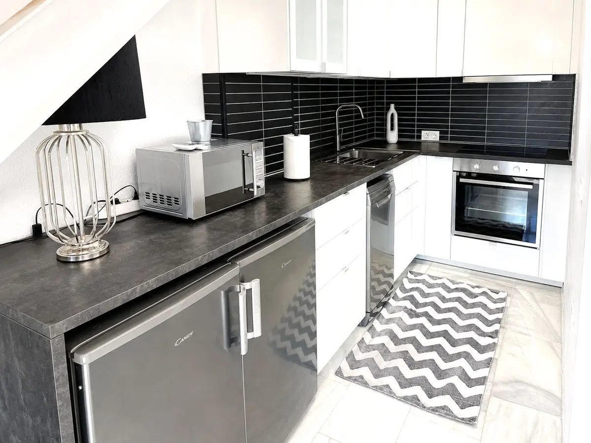 Apartment Of 60 M² With Top Floor In The Golden Mile, Spain