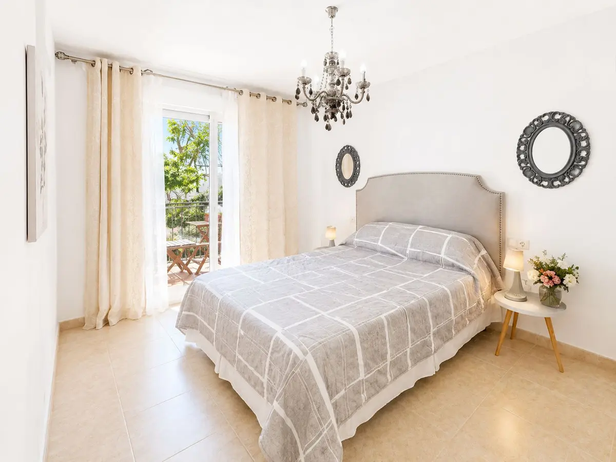 Apartment Of 96 M² In Estepona, Spain