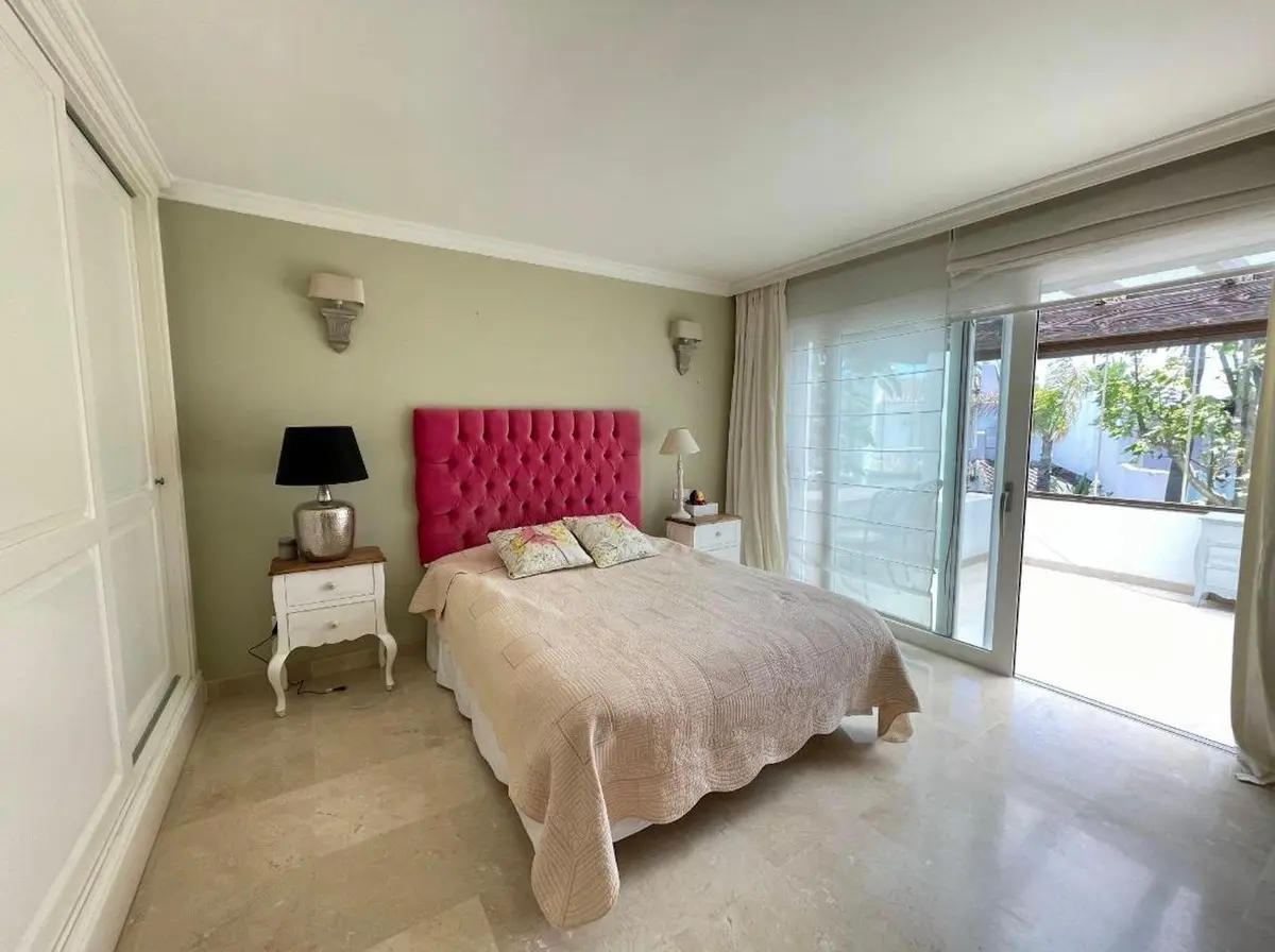 Semi-detached House Of 250 M² With Sea View In Costalita, Spain