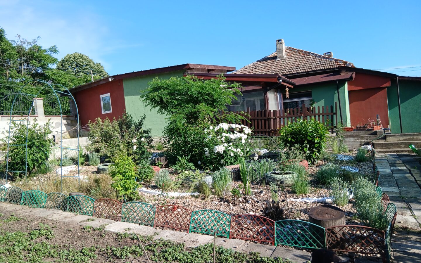 Country House Of 120 M² With Proximity To Sea And Constanta In Preselentsi, Dobrich Region