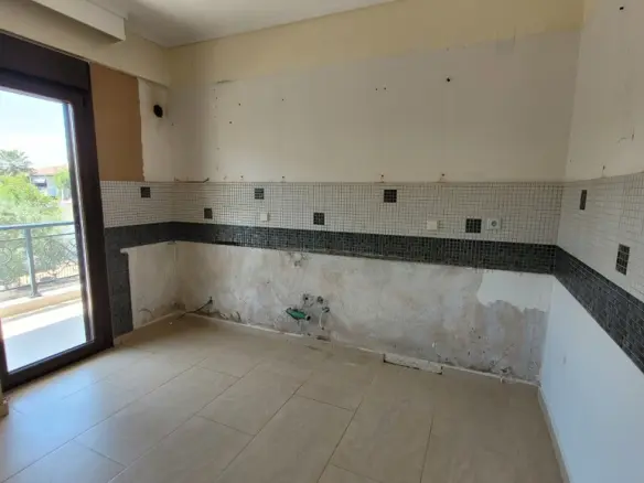 Flat Of 110 M² In The Suburbs Of Thessaloniki