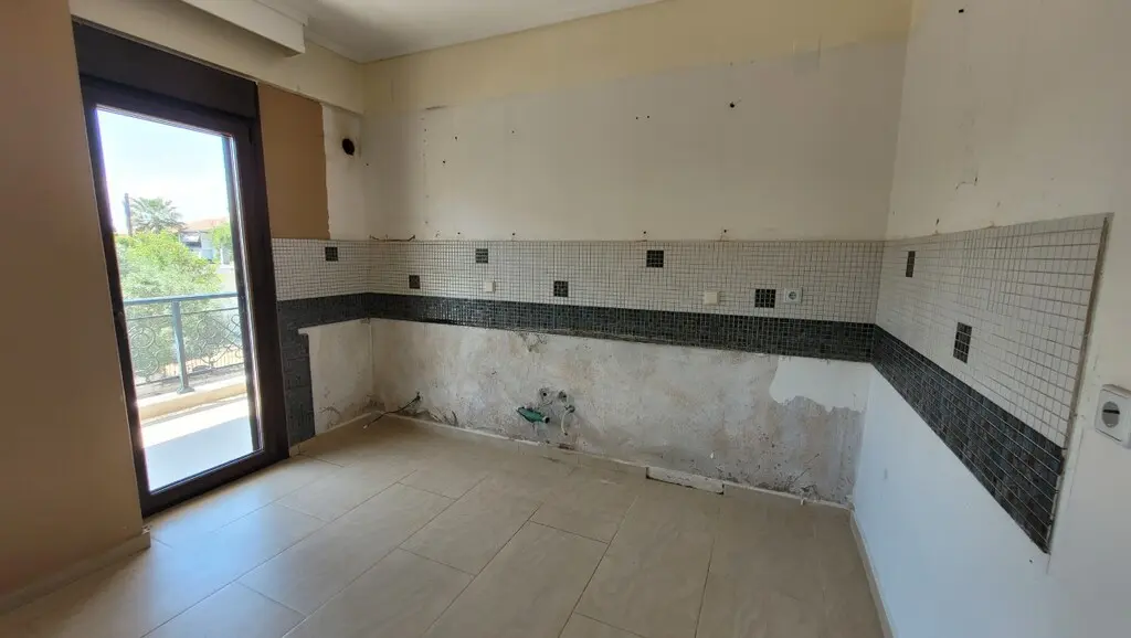 Flat Of 110 M² In The Suburbs Of Thessaloniki