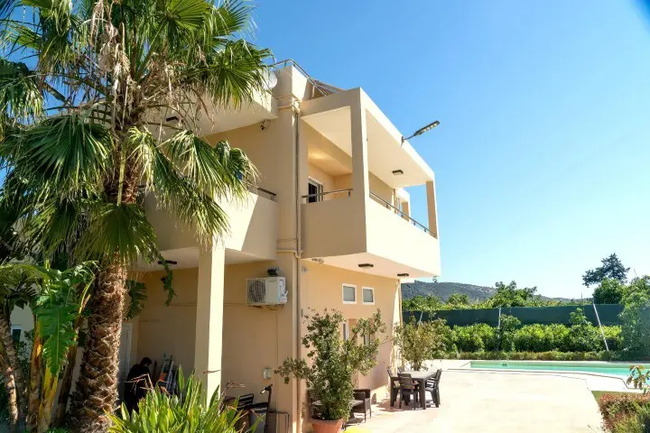 Villa Of 125 M² In Crete