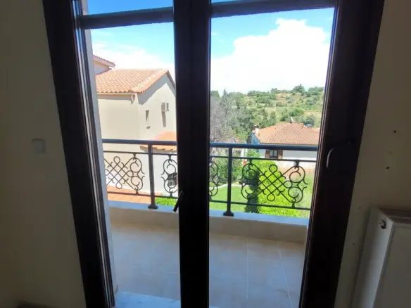 Flat Of 110 M² In The Suburbs Of Thessaloniki