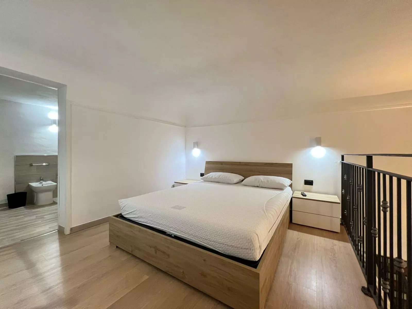 Apartment Of 85 M² With Balcony In Via Gorizia