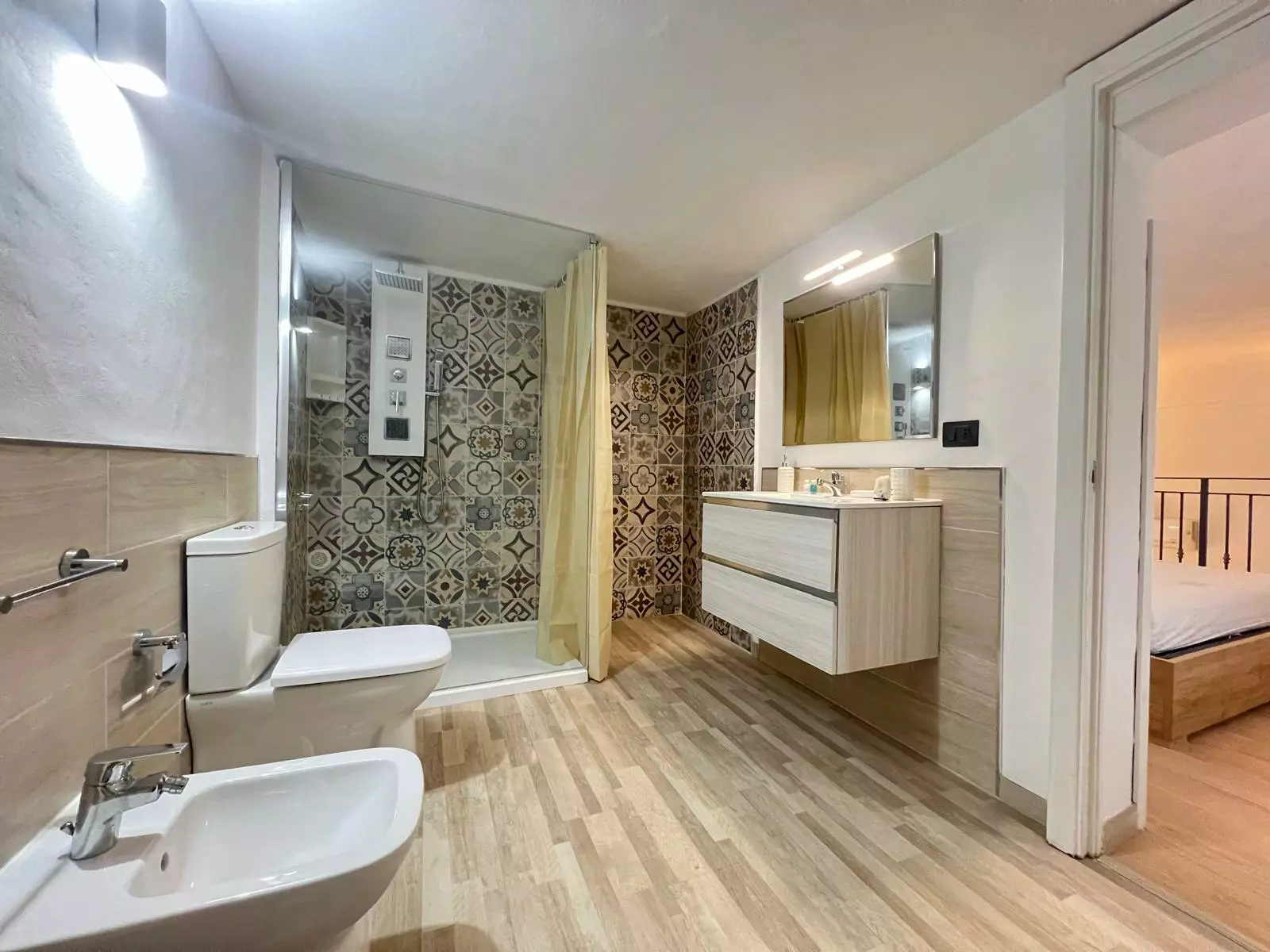 Apartment Of 85 M² With Balcony In Via Gorizia
