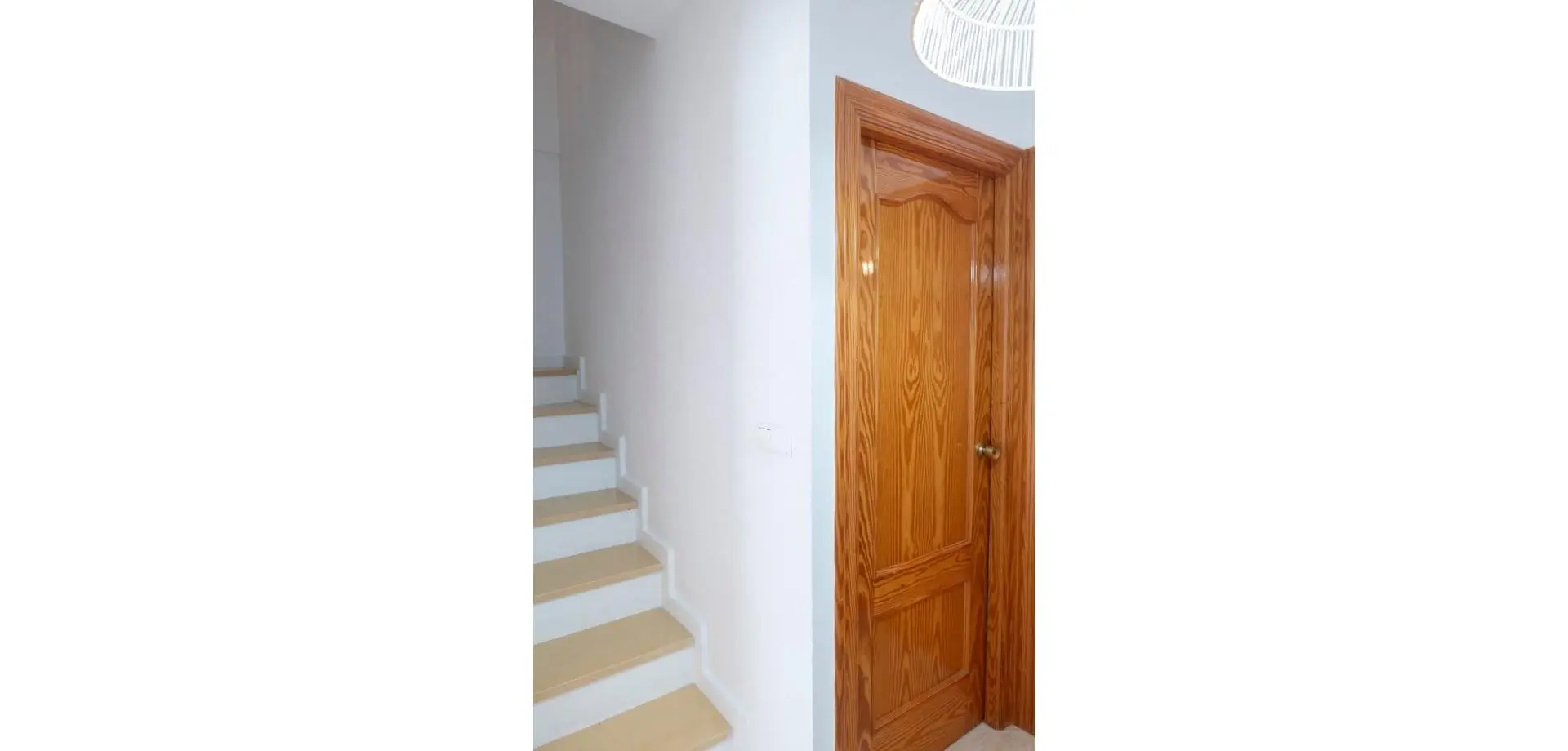 Terraced House Of 180 M² In Santiago De La Ribera, Spain