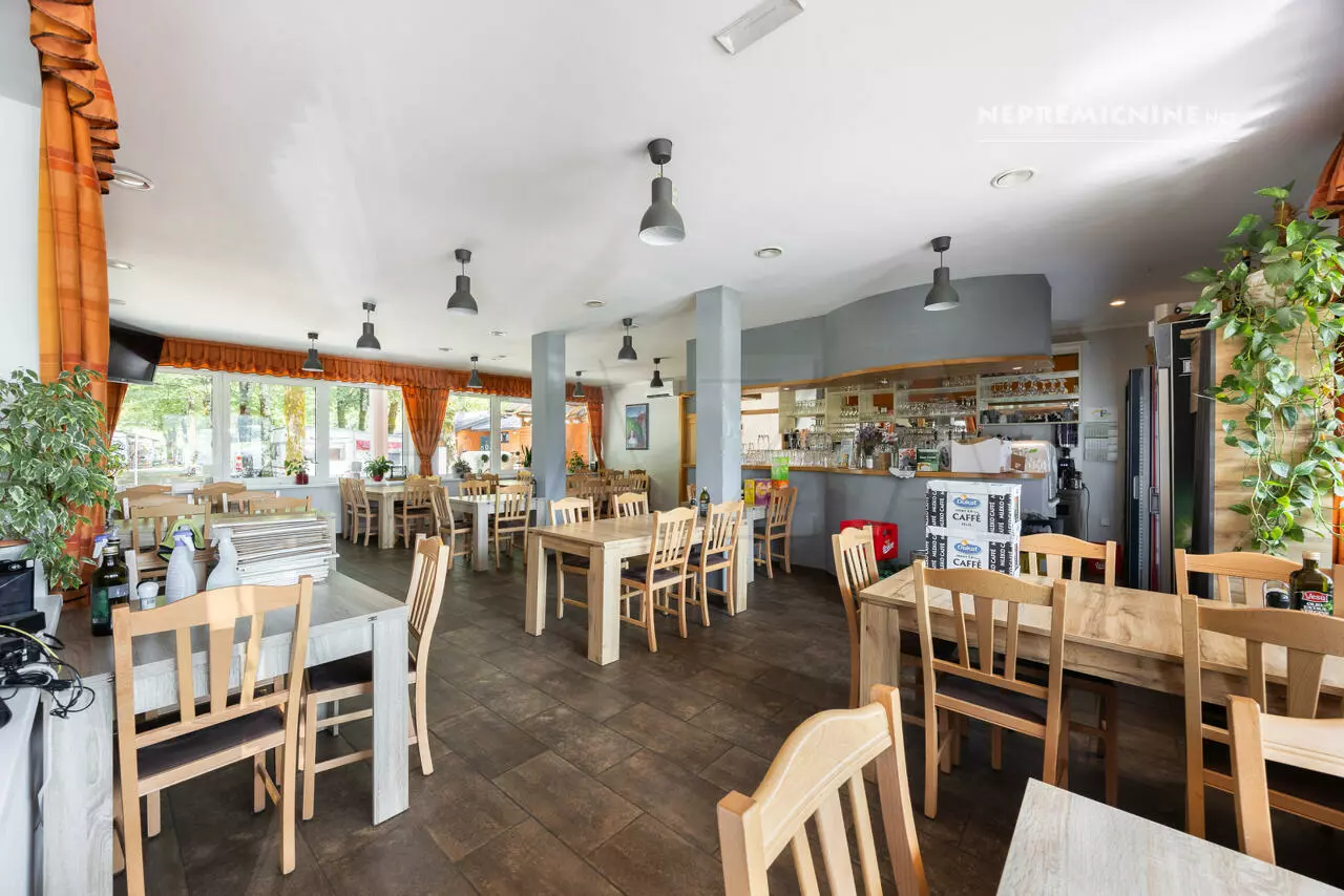Restaurant Property Of 1000 M² With Accommodation Development Potential In Bovec, Slovenia