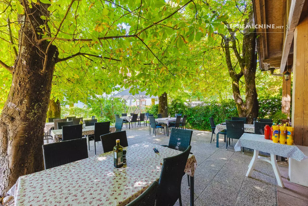 Restaurant Property Of 1000 M² With Accommodation Development Potential In Bovec, Slovenia