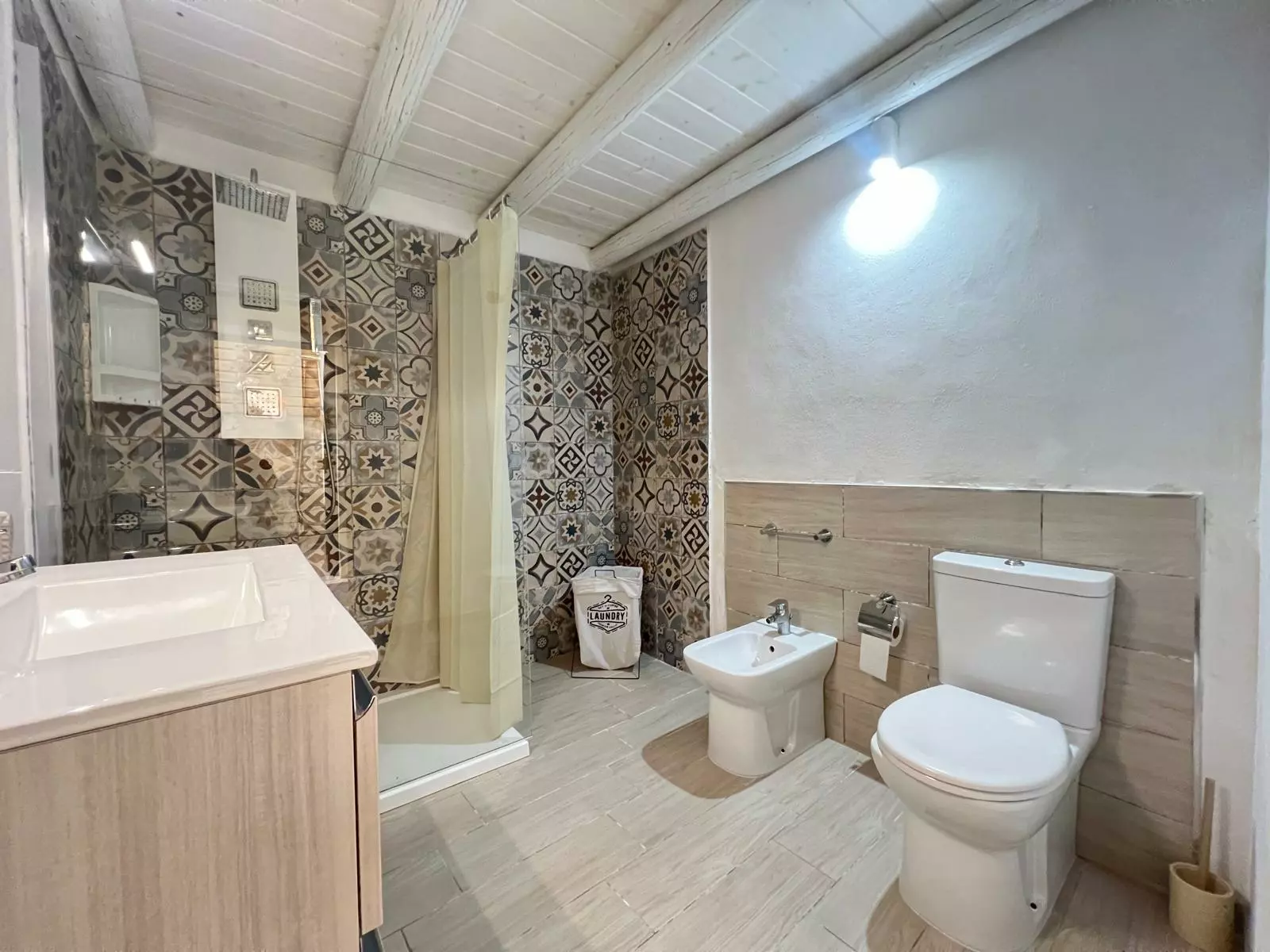 Apartment Of 85 M² With Balcony In Via Gorizia