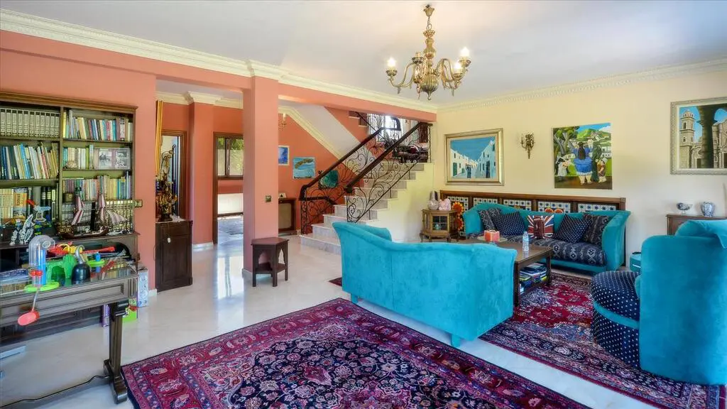 For Sale Villa 580 M² In The Suburbs Of Thessaloniki