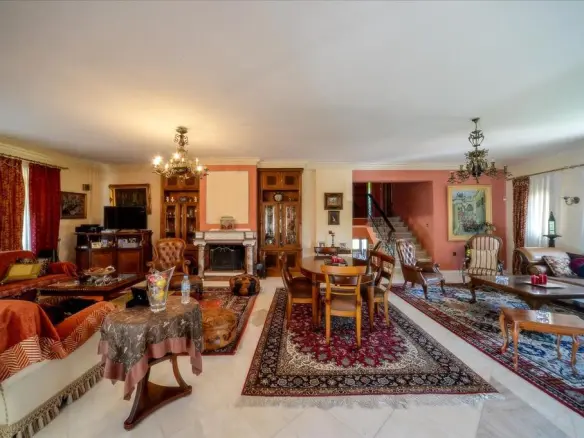 Villa Of 580 M² In The Suburbs Of Thessaloniki