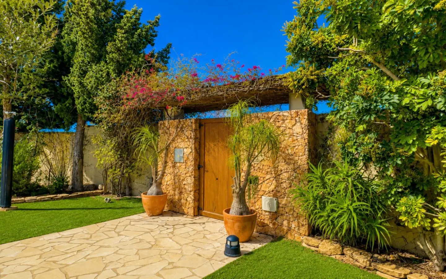 Villa Of 450 M² With Sea View In Orihuela Costa, Spain