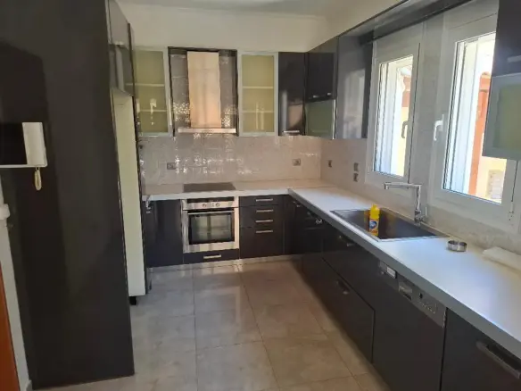 Detached House Of 253 M² In Athens