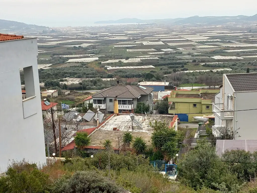 Land Of 393 M² In Kavala Suburbs