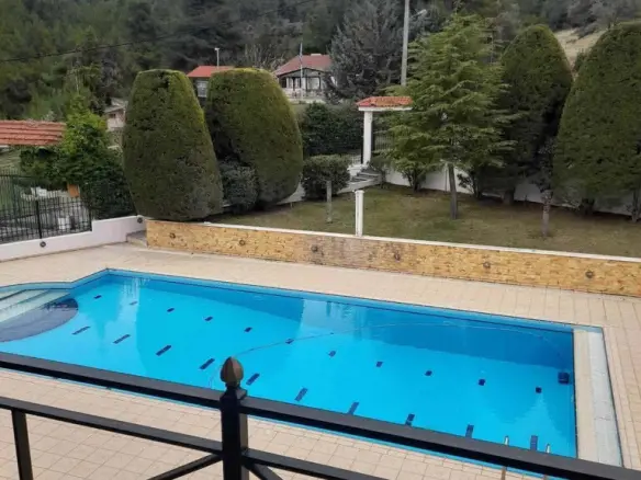 3-bedroom Maisonette In Markopoulo Oropou, Greece (220 M²)
