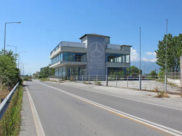 Commercial Property Of 1386 M² On The Olympic Coast