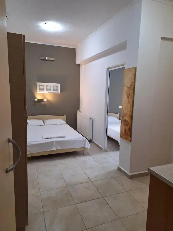 For Sale Hotel 820 M² On The Olympic Coast