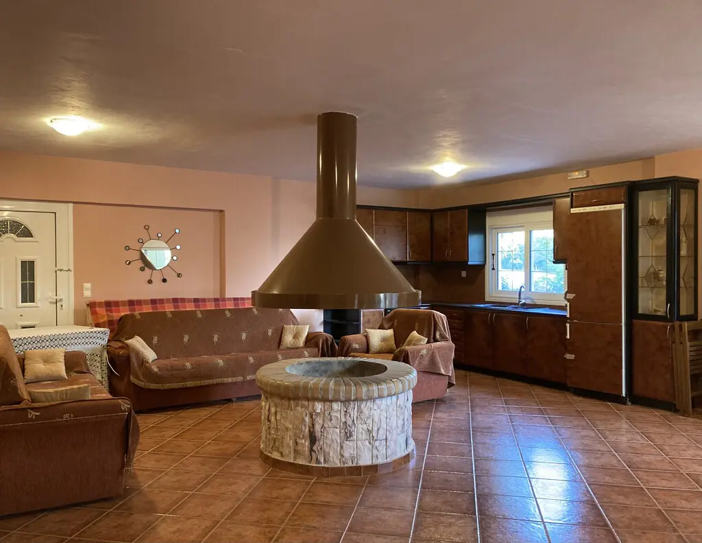 For Sale Villa 500 M² In Peloponnese
