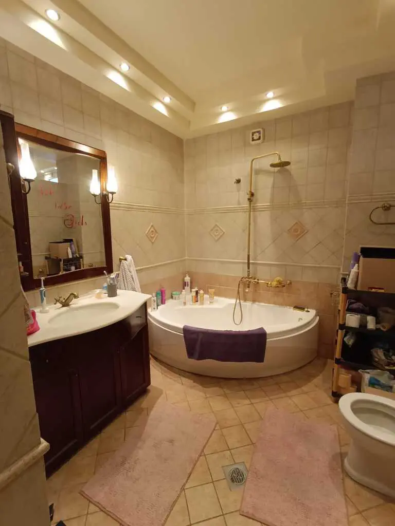 For Sale Flat 176 M² On The Olympic Coast