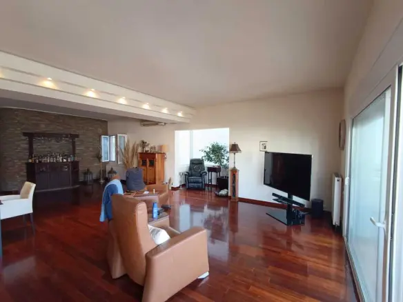 Flat Of 176 M² On The Olympic Coast