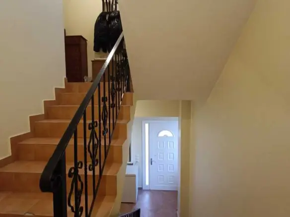 Detached House Of 286 M² On The Olympic Coast