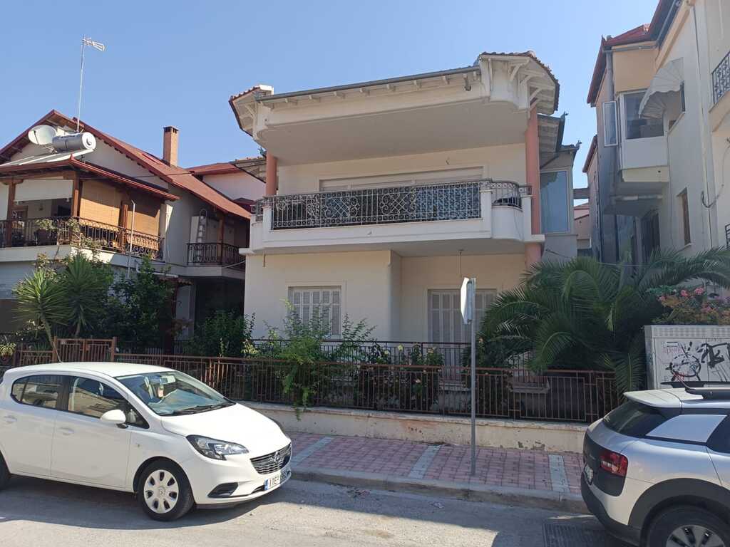 For Sale Detached House 286 M² On The Olympic Coast