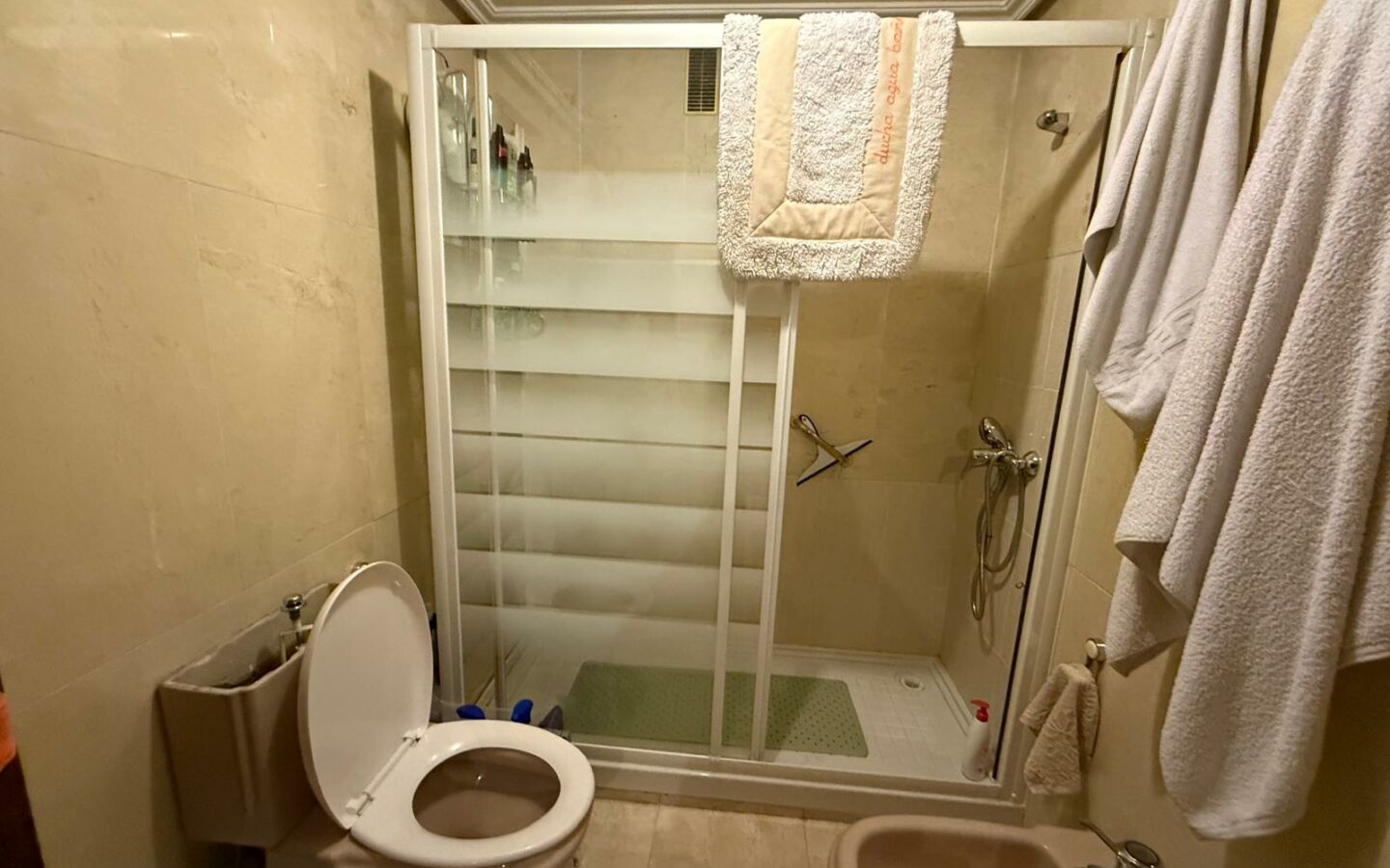 Apartment Of 90 M² With City Views In Madrid