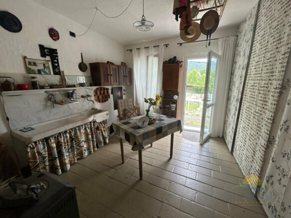 Terraced House Of 120 M² With Garden In Savignone