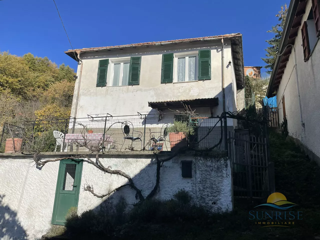 Detached House Of 150 M² With Garden In Salata Di Mongiardino