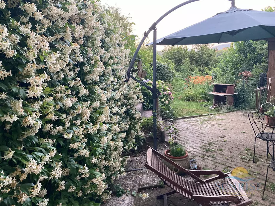 Detached House Of 150 M² In Borgo Fornari