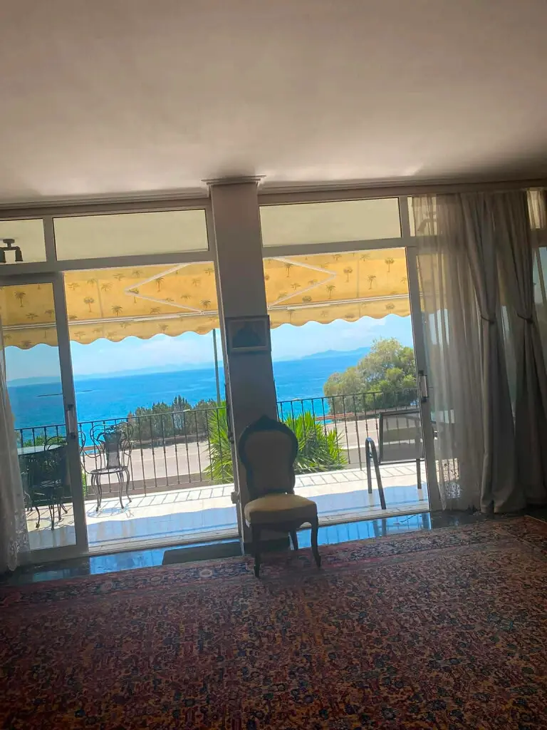 For Sale Detached House 325 M² In Attica