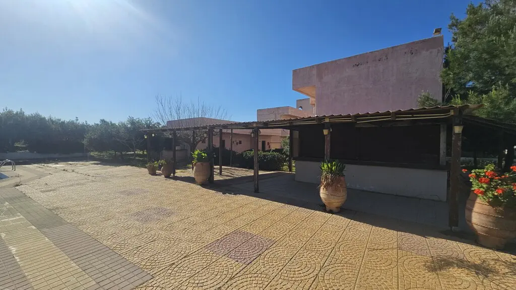 For Sale Hotel 970 M² In Crete