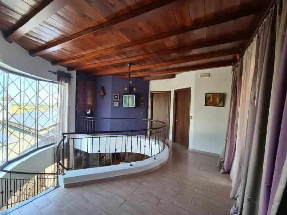 Detached House Of 660 M² In The Suburbs Of Thessaloniki