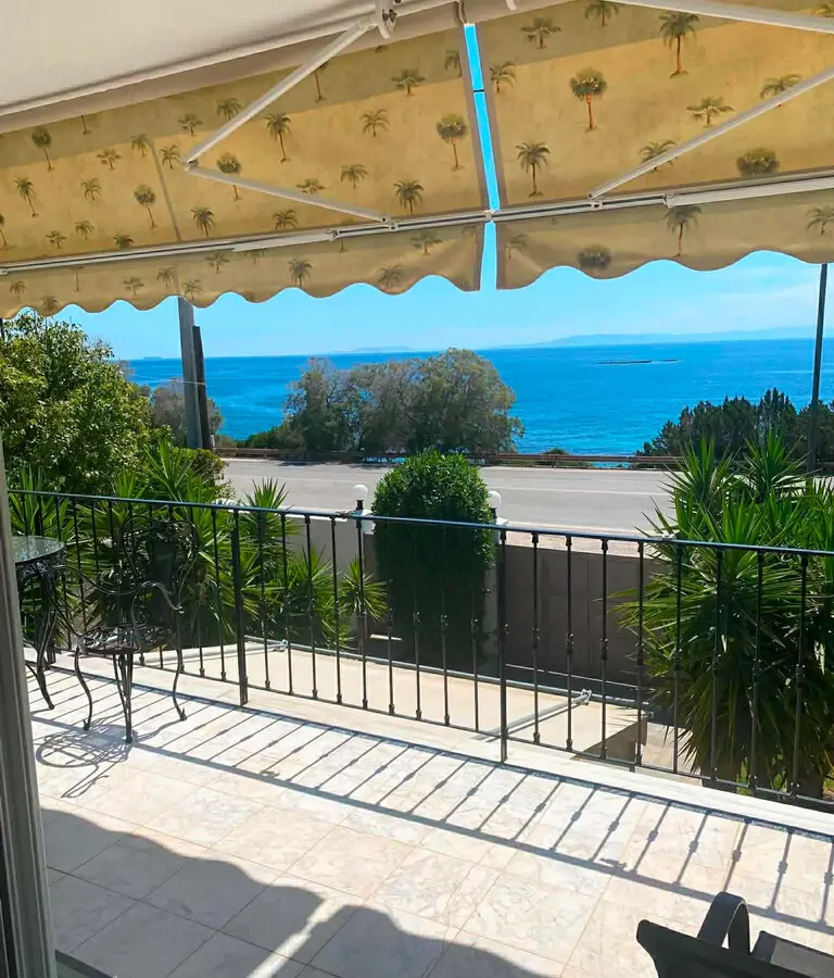 Detached House Of 325 M² In Attica