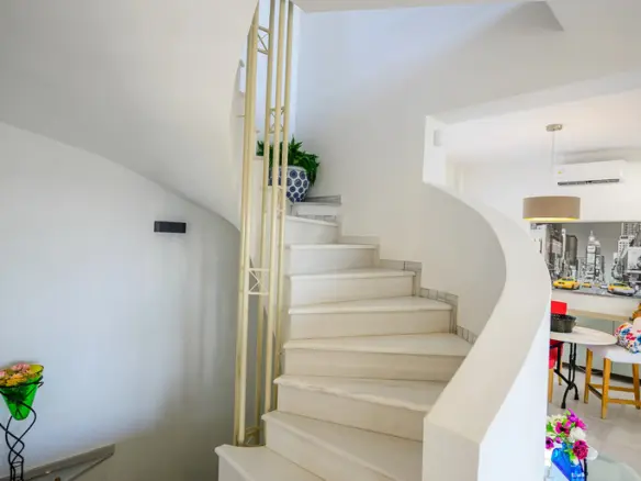 Villa Of 384 M² In Attica