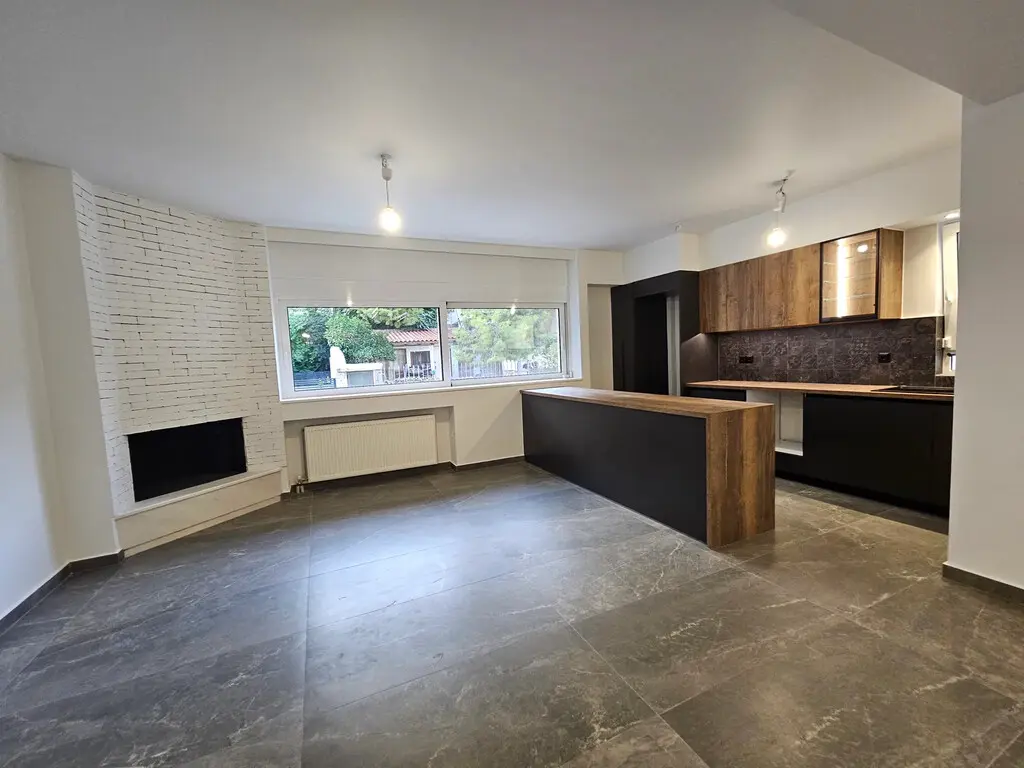 For Sale Detached House 215 M² In Athens