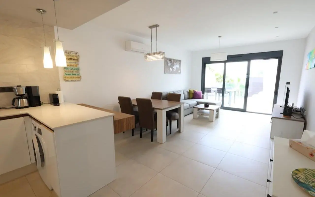 Apartment Of 77 M² In Guardamar Del Segura
