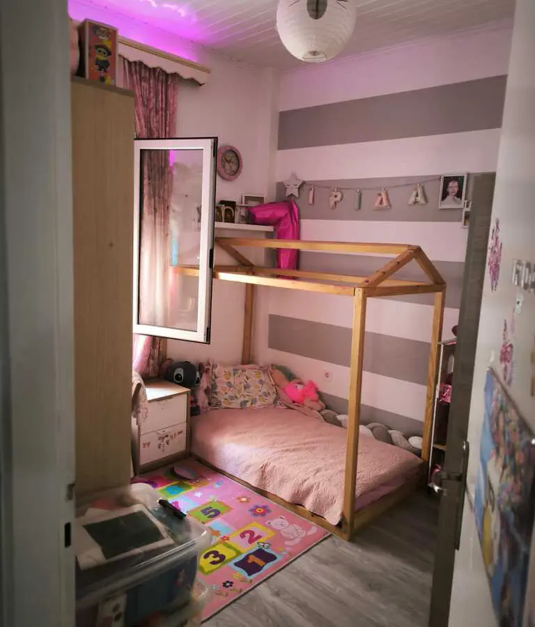 Flat Of 64 M² In Athens