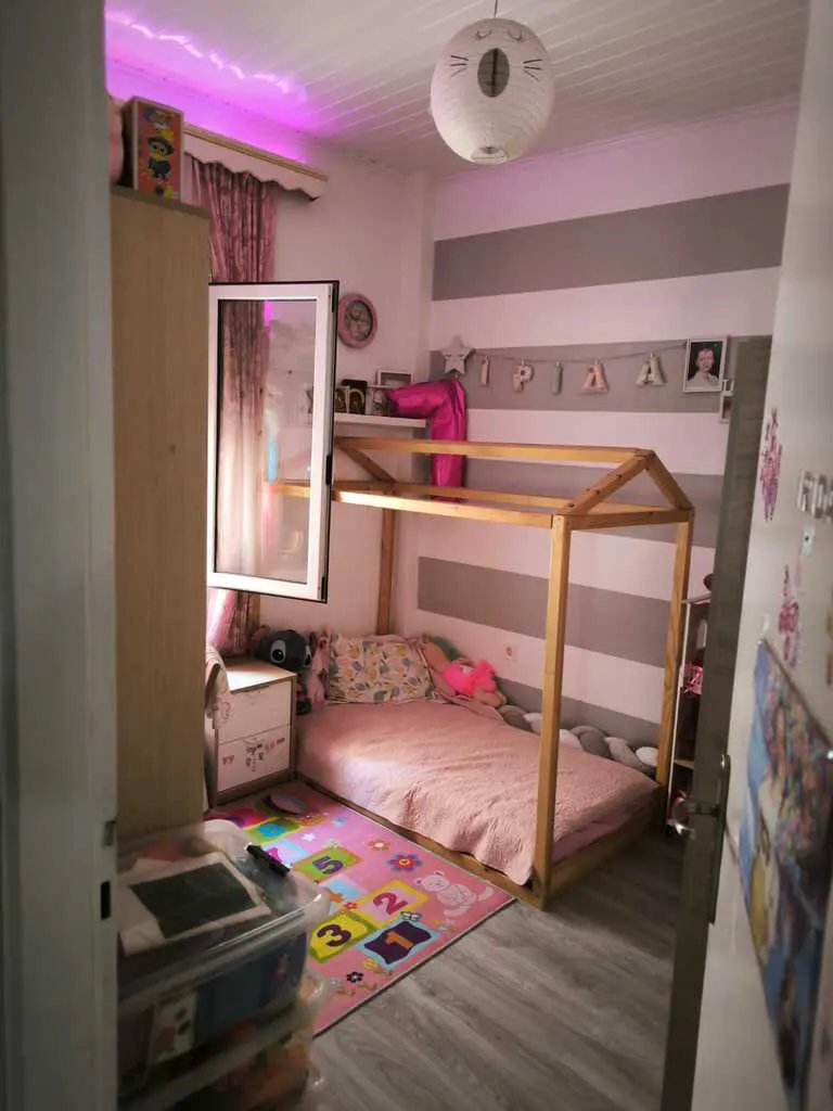 For Sale Flat 64 M² In Athens