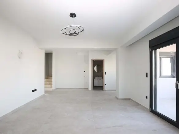 Duplex Of 131 M² In Thessaloniki